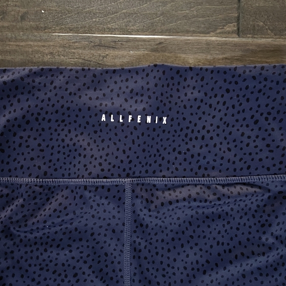 AllFenix Women's Full Length Leggings sz medium - Picture 3 of 5